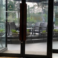 Photo taken at Starbucks Reserve by reza setiawan ر. on 8/28/2022
