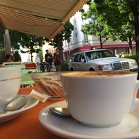 Photo taken at Kaffee Espresso &amp;amp; Barista by Goonotora on 6/14/2017