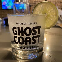Foto tomada en Ghost Coast Distillery  por Greg G. el 10/30/2021