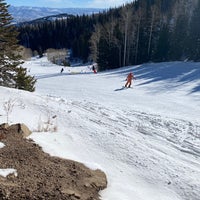 Photo taken at Mid-Mountain Lodge by Greg G. on 2/7/2021