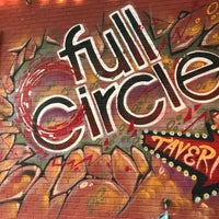 Foto tirada no(a) Full Circle Tavern por Bryan F. em 9/15/2017