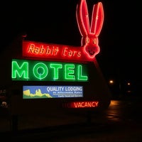Photo taken at Rabbit Ears Motel by Bryan F. on 11/25/2017