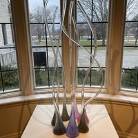 11/27/2021에 Debbie W.님이 Bergstrom-Mahler Museum of Glass에서 찍은 사진