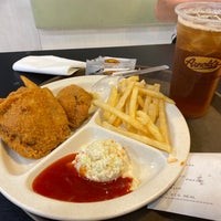 Photo taken at Arnold&amp;#39;s Fried Chicken by H M. on 1/14/2021