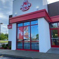 Photo taken at Arby&amp;#39;s by Jesse M. on 6/9/2021