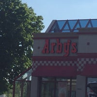 Photo taken at Arby&amp;#39;s by Jesse M. on 5/19/2016
