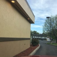Photo taken at Taco Bell by Jesse M. on 4/18/2017