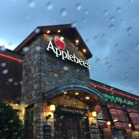 Photo taken at Applebee&amp;#39;s Grill + Bar by Jesse M. on 7/13/2016