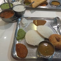 Photo taken at Aryaas Veg Restaurant by Saji M. Abraham on 12/16/2015