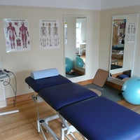 Foto tirada no(a) Evolution Physiotherapy and Sports Injuries Clinic Ballyclare por Evolution Physiotherapy and Sports Injuries Clinic Ballyclare em 12/4/2013