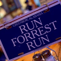 Photo taken at Bubba Gump Shrimp Co. by Karla C. on 9/22/2019