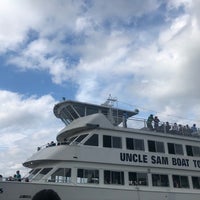 Photo taken at Uncle Sam Boat Tours by Fernfie P. on 9/2/2018