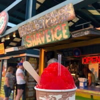 Photo taken at Local Boys Shave Ice - Kihei by Angie on 4/1/2018