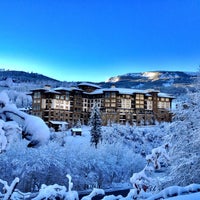 Photo taken at Viceroy Snowmass by Viceroy Snowmass on 10/27/2017