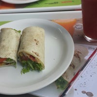 รูปภาพถ่ายที่ Xmais - Restaurante Fast Food de comida saudável โดย Marco Túlio F. เมื่อ 1/6/2014