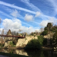 Photo taken at Parc des Buttes-Chaumont by Igar D. on 12/11/2016
