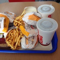 Photo taken at Burger King by Sercan E. on 5/24/2016
