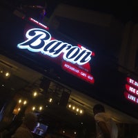 รูปภาพถ่ายที่ Baron Restaurant &amp;amp; Cafe โดย Fatih เมื่อ 8/17/2021