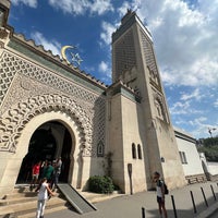 Photo taken at Hammam de la Mosquée de Paris by Ahmet on 8/28/2022