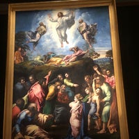 Photo taken at Pinacoteca dei Musei Vaticani by Akhnaton Ihara R. on 10/27/2022
