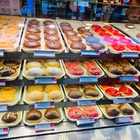 Photo taken at Krispy Kreme by Izel E. on 1/30/2020