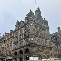 Foto diambil di The Scotsman Hotel oleh Alex007 🇺🇦🇪🇸🇮🇪🇹🇷🇭🇺🇵🇱🇩🇪🇨🇿🇮🇸🇨🇳🇬🇧🏴󠁧󠁢󠁳󠁣󠁴󠁿 pada 11/8/2022