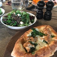 5/2/2018 tarihinde Rose C.ziyaretçi tarafından Pizza East'de çekilen fotoğraf