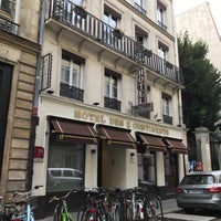 9/27/2017 tarihinde Rose C.ziyaretçi tarafından Hôtel des Deux Continents'de çekilen fotoğraf