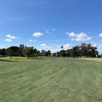 Foto tirada no(a) Rancho San Joaquin Golf Course por Allen C. em 3/29/2024