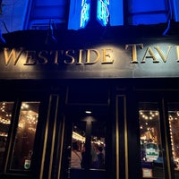 รูปภาพถ่ายที่ Westside Tavern โดย David เมื่อ 8/18/2022