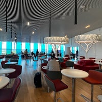 Photo taken at Air France Lounge – Le Parc by David on 8/24/2023