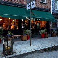 Photo taken at Le Grainne Cafe by David on 8/7/2023