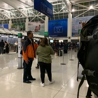 Photo taken at Eva Airlines Check-in by David on 12/9/2019