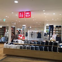 Photo taken at UNIQLO by じょーじあ on 1/22/2017