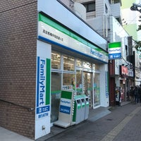 Photo taken at ファミリーマート 高田馬場南店 by じょーじあ on 12/28/2017