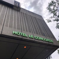 Foto diambil di Hôtel Le Concorde Québec oleh Airanthi W. pada 7/4/2022