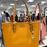 Michael Kors Outlet - Boutique in 
