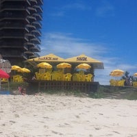 Photo taken at Quiosque Praia Skol 360 by Sil H. on 11/11/2012
