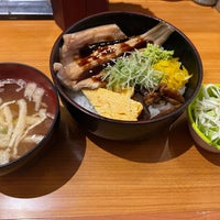 Photo taken at Himawari Sushi by 真龍 平. on 6/17/2022