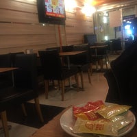 Photo taken at Pizza Pizza by Tosun P. on 2/26/2020
