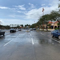 Photo taken at Vero Beach Outlets by Aline P. on 1/14/2020