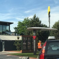 Photo taken at McDonald&amp;#39;s by Thijs D. on 6/2/2017