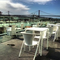 Foto tirada no(a) Le Chat por Manuel M. em 3/10/2013