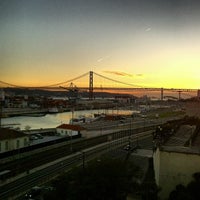 Foto tirada no(a) Le Chat por Manuel M. em 2/24/2013