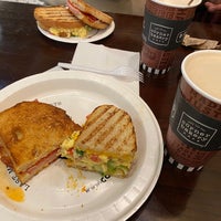 Photo taken at Corner Bakery Cafe by Grecilane F. on 5/27/2022