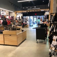 vans store san diego