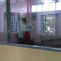 Photo taken at โรงเรียนพาทยกุลการดนตรีและนาฎศิลป์ by Newty S. on 12/8/2012