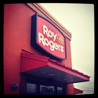 Photo taken at Roy Rogers by Bijan B. on 12/29/2012