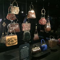 Photo taken at Museum of Bags and Purses by Derya Ö. on 4/29/2018