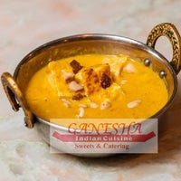 Das Foto wurde bei Ganesha Indian Cuisine Sweets &amp;amp; Catering von Ganesha Indian Cuisine Sweets &amp;amp; Catering am 9/17/2017 aufgenommen